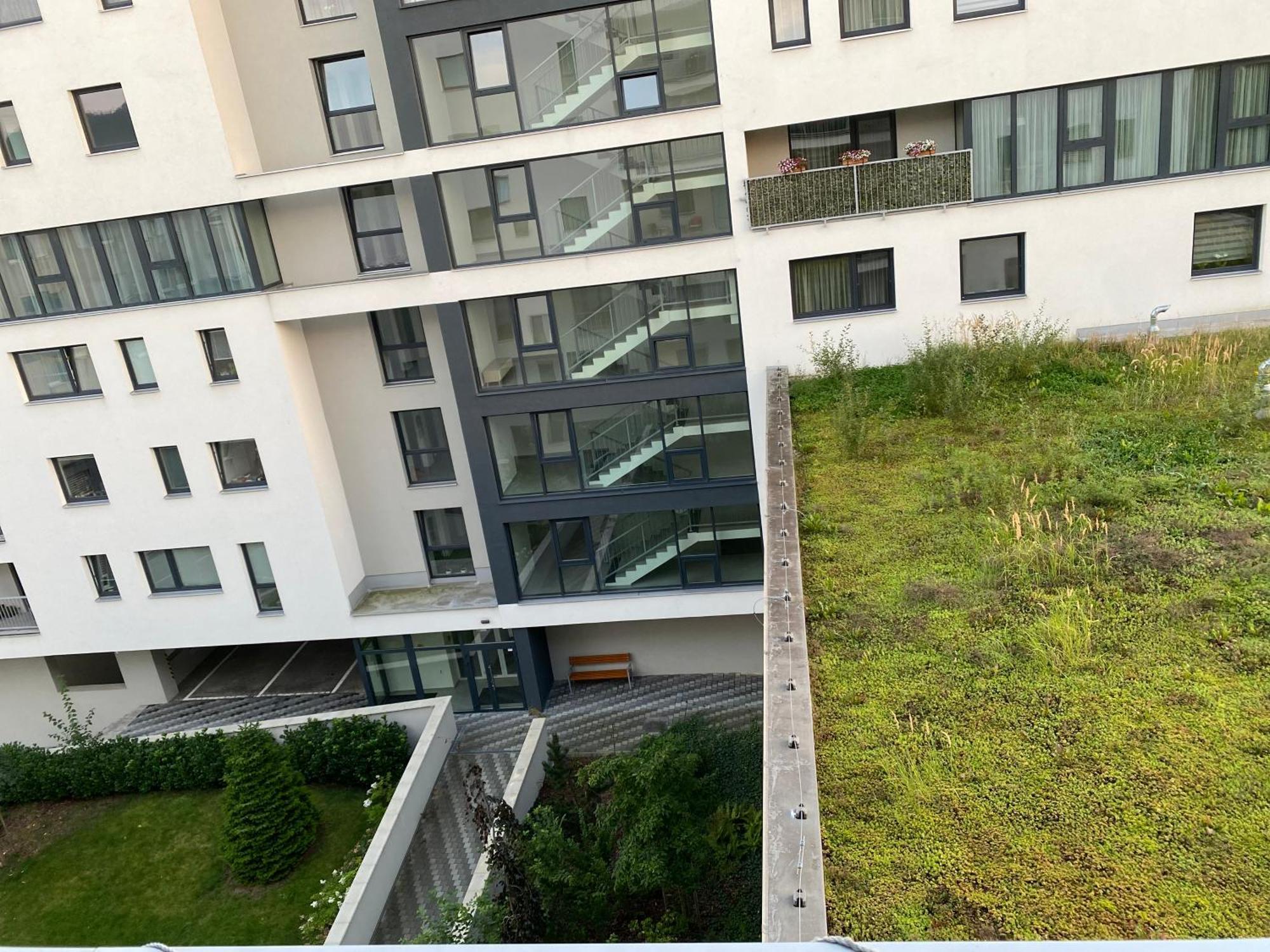 Apartment Mala Praha & Parking In The Garage Ζιλίνα Εξωτερικό φωτογραφία